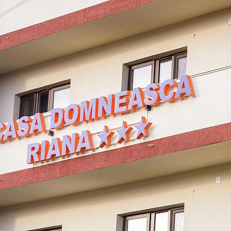 Hotel Casa Domneasca Riana Piteszti Zewnętrze zdjęcie