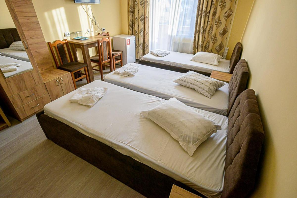 Hotel Casa Domneasca Riana Piteszti Zewnętrze zdjęcie
