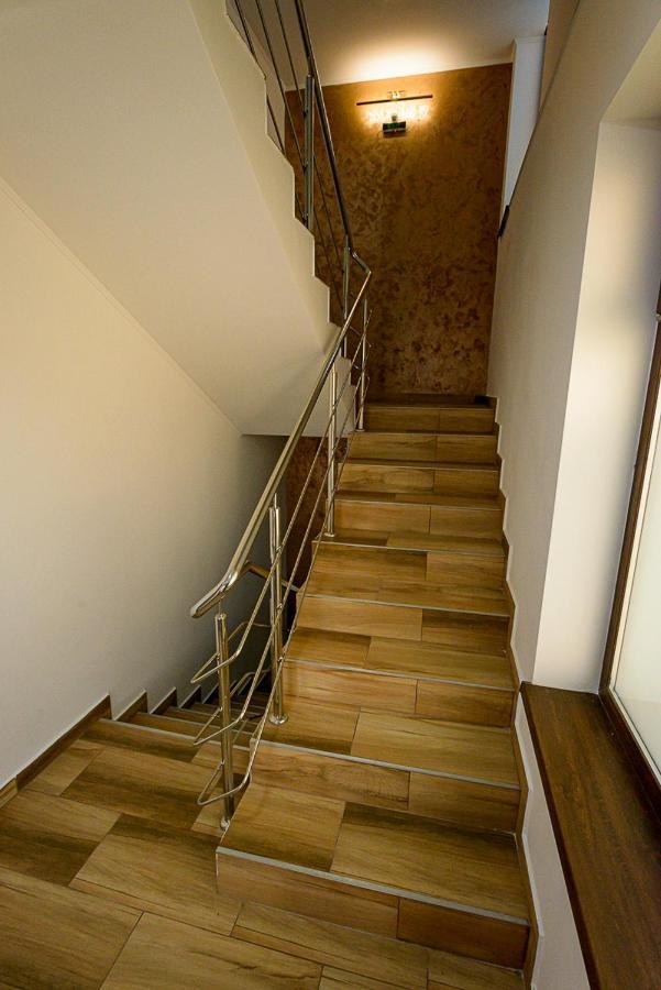 Hotel Casa Domneasca Riana Piteszti Zewnętrze zdjęcie