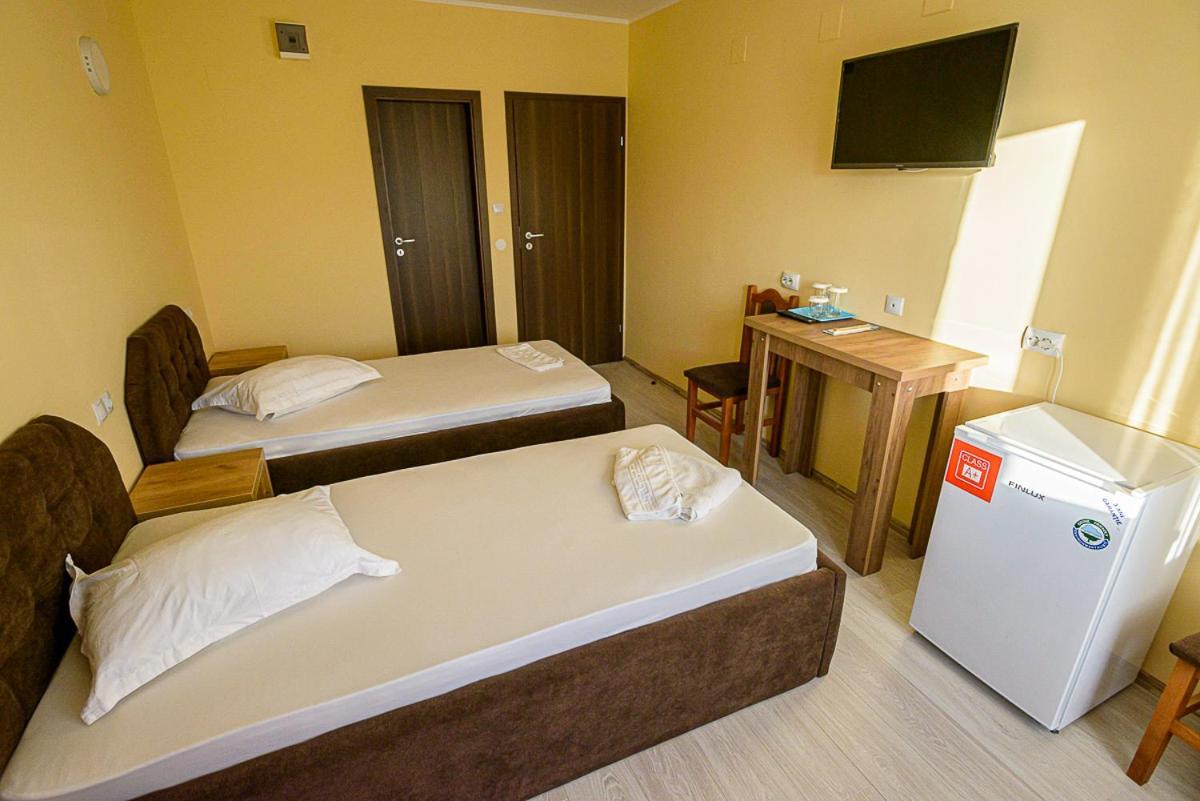Hotel Casa Domneasca Riana Piteszti Zewnętrze zdjęcie